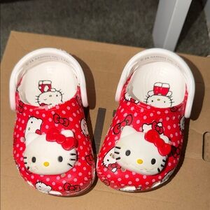 Crocs Hello Kitty Red Polka Dot Kids Sandals with Character Appliques